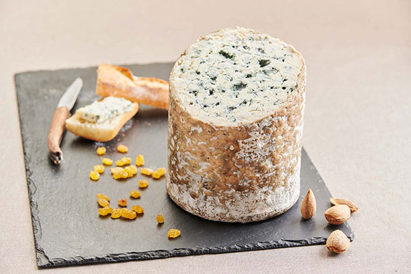 Fromages Aop Fromagerie Les Terres Dauvergne 